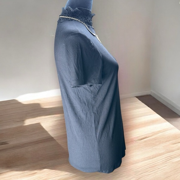 White Birch Wmns Mock Turtleneck Short Sleeved Ribbed Material Crochet Accent SM - Picture 2 of 8